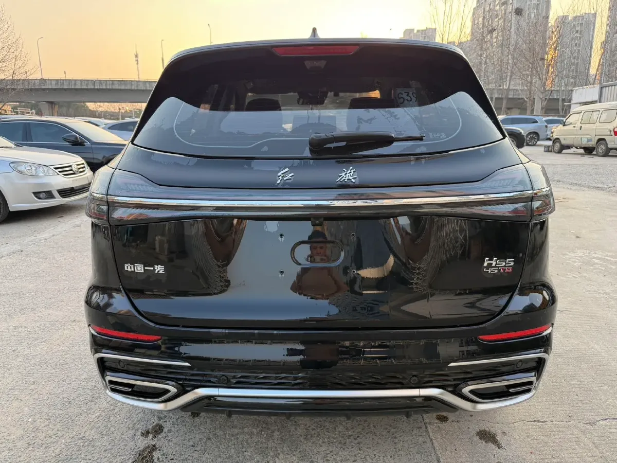 2023 HongQi HS5 2.0T 252HP L4 8AT,autocango,china used car exporter,china ev exporter,chinese used car exporter,chinese used ev exporter