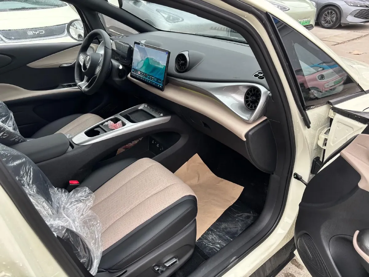 2025 BYD Dolphin BEV 45.12KWH,autocango,china used car exporter,china ev exporter,chinese used car exporter,chinese used ev exporter