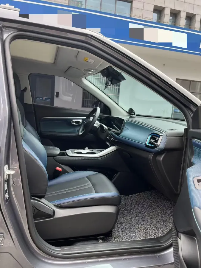 2024 GAC Trumpchi GS3 1.5T 177HP L4 7DCT,autocango,china used car exporter,china ev exporter,chinese used car exporter,chinese used ev exporter