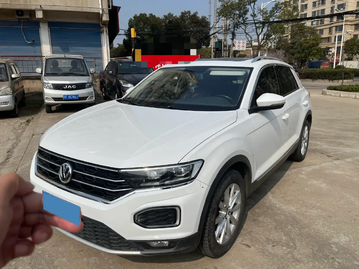 2019 Volkswagen T-Roc 1.4T 131HP L4 7DCT,autocango,china used car exporter,china ev exporter,chinese used car exporter,chinese used ev exporter
