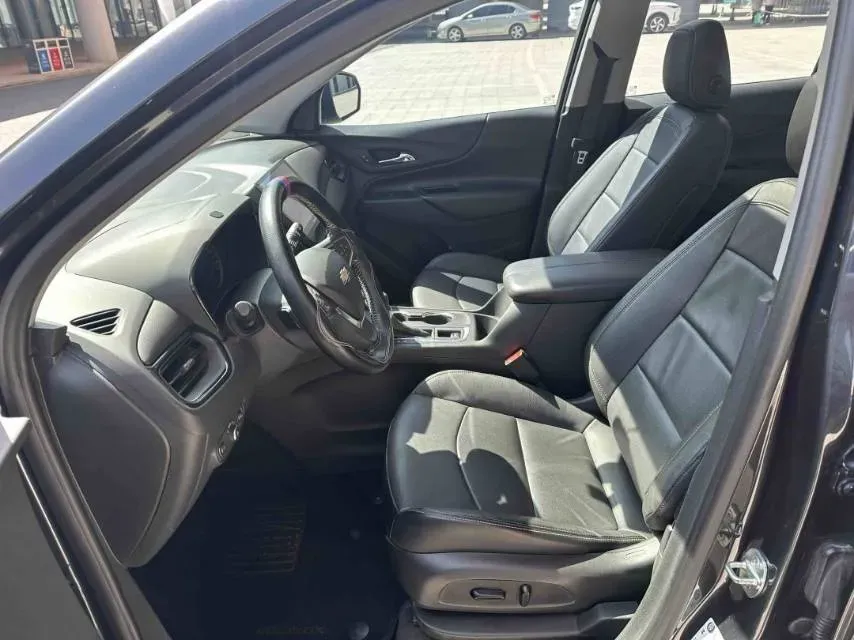 2021 Chevrolet Equinox 1.5T 169HP L4 6AT,autocango,china used car exporter,china ev exporter,chinese used car exporter,chinese used ev exporter