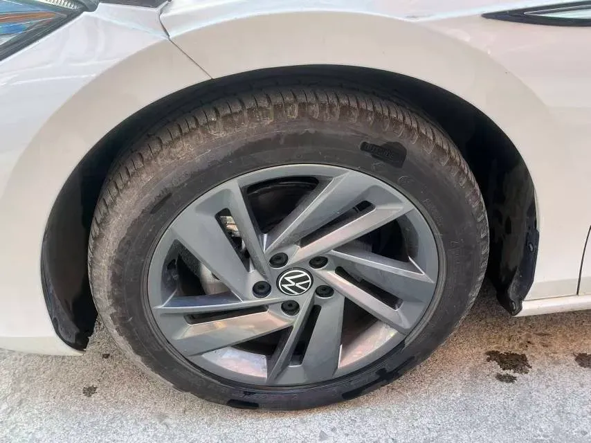 2024 Volkswagen Lamando 1.4T 150HP L4 7DCT,autocango,china used car exporter,china ev exporter,chinese used car exporter,chinese used ev exporter