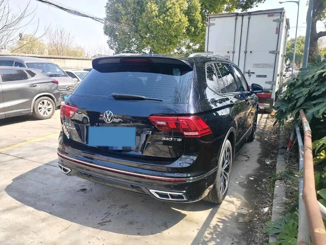 2024 Volkswagen Tiguan L 2.0T 186HP L4 7DCT,autocango,china used car exporter,china ev exporter,chinese used car exporter,chinese used ev exporter