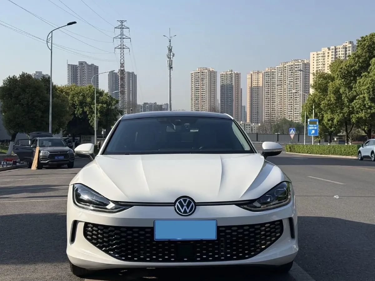 2023 Volkswagen Lamando 1.4T 150HP L4 7DCT,autocango,china used car exporter,china ev exporter,chinese used car exporter,chinese used ev exporter