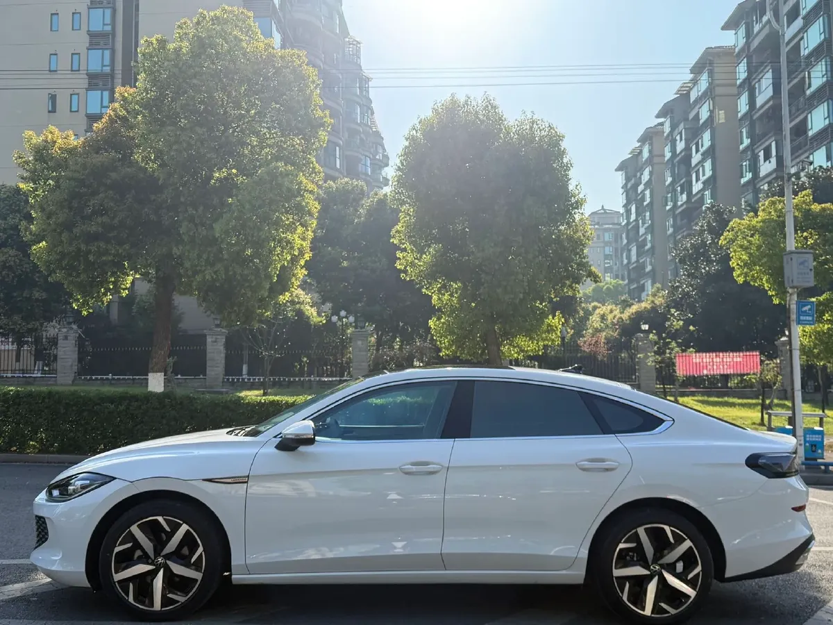 2023 Volkswagen Lamando 1.4T 150HP L4 7DCT,autocango,china used car exporter,china ev exporter,chinese used car exporter,chinese used ev exporter