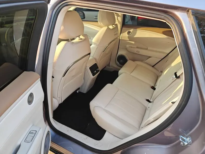 2025 Voyah FREE REEV 129HP REEV,autocango,china used car exporter,china ev exporter,chinese used car exporter,chinese used ev exporter