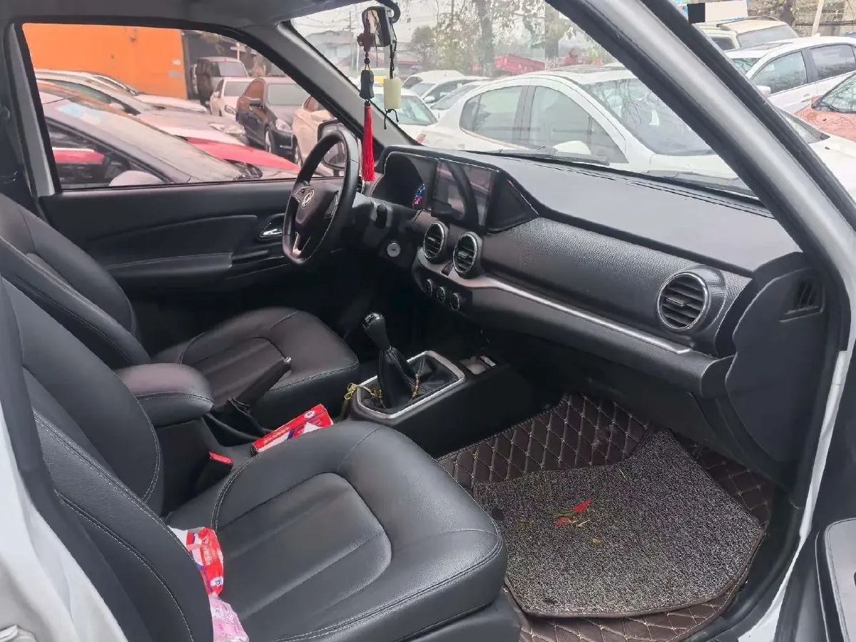 2021 Dongfeng RuiQi 2.4L 158HP L4 5MT,autocango,china used car exporter,china ev exporter,chinese used car exporter,chinese used ev exporter