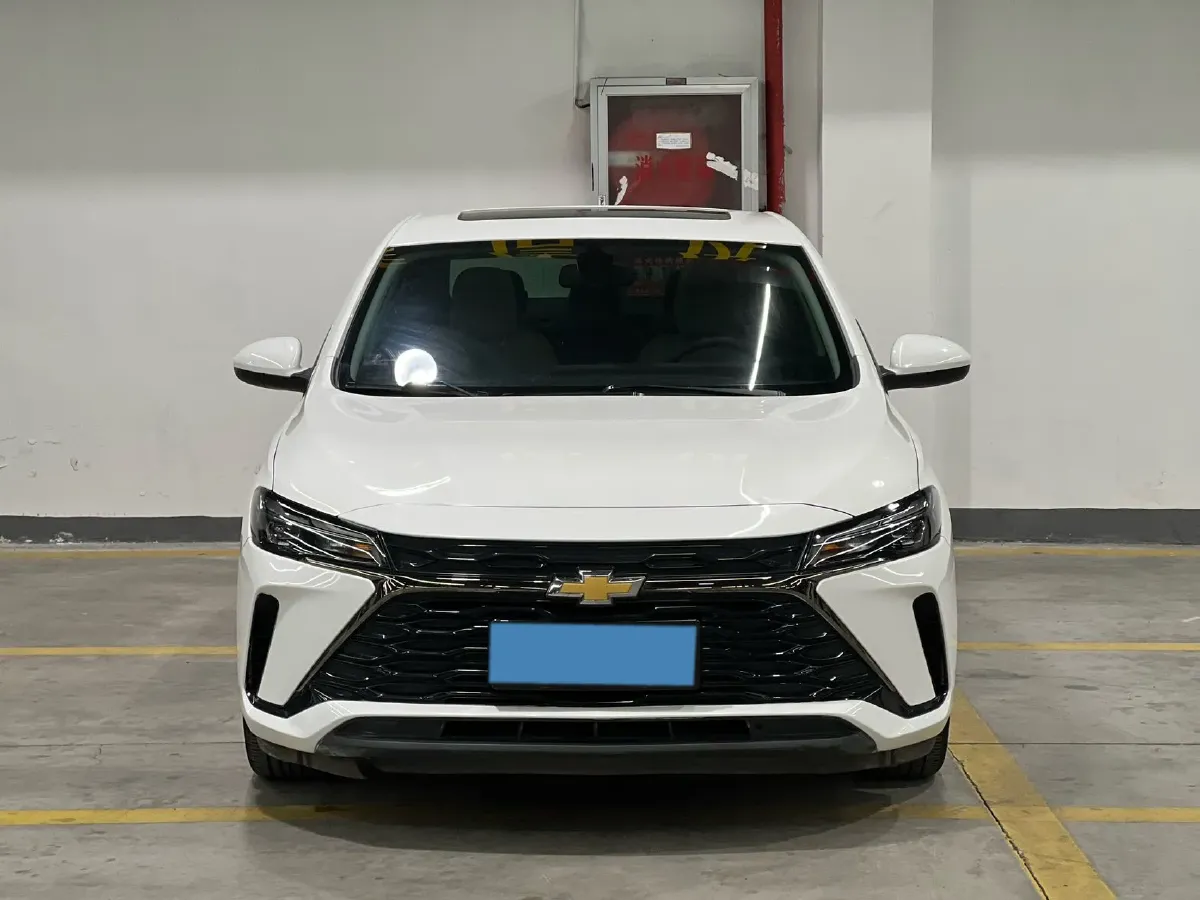 2023 Chevrolet Monza 1.5L 113HP L4 6DCT,autocango,china used car exporter,china ev exporter,chinese used car exporter,chinese used ev exporter