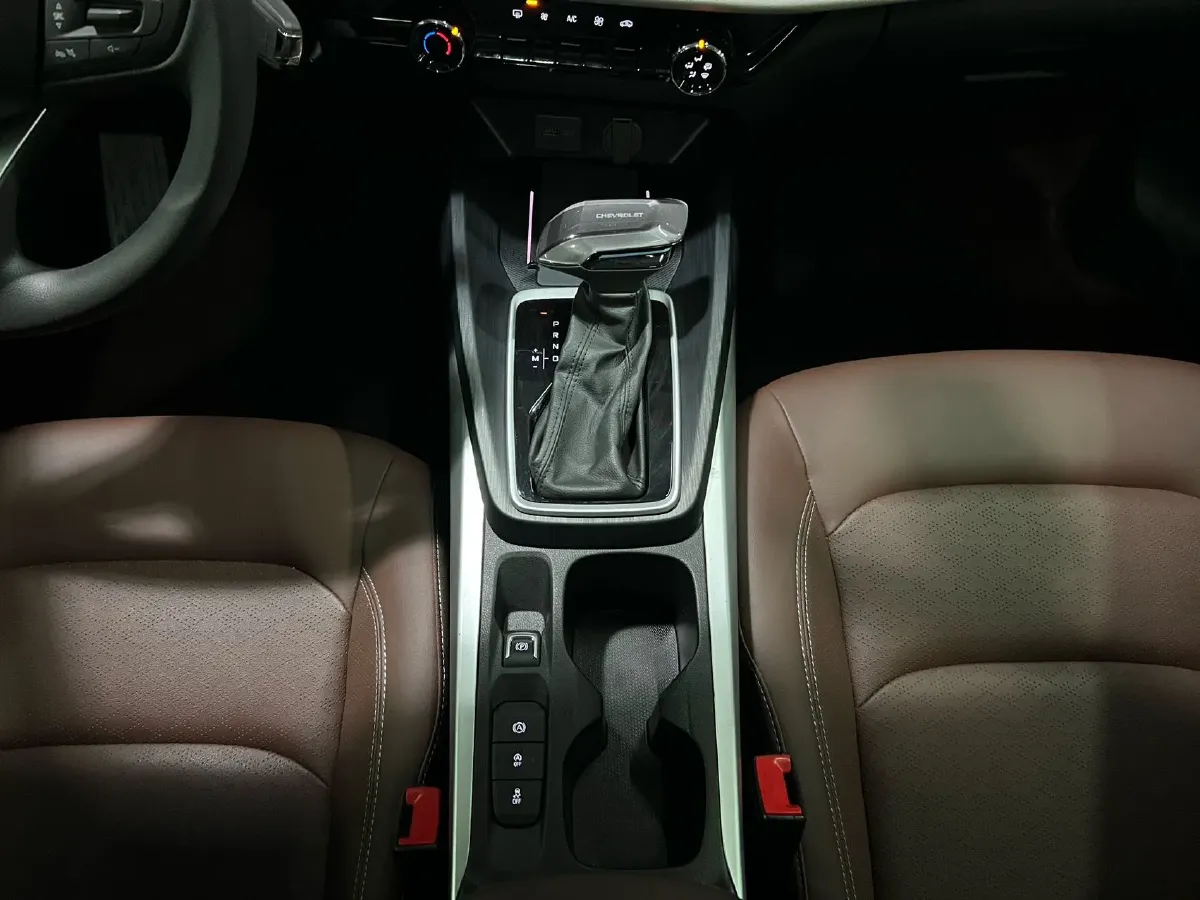 2023 Chevrolet Monza 1.5L 113HP L4 6DCT,autocango,china used car exporter,china ev exporter,chinese used car exporter,chinese used ev exporter