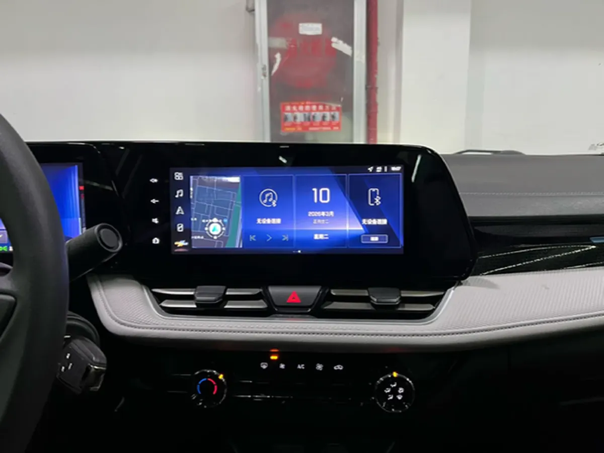 2023 Chevrolet Monza 1.5L 113HP L4 6DCT,autocango,china used car exporter,china ev exporter,chinese used car exporter,chinese used ev exporter