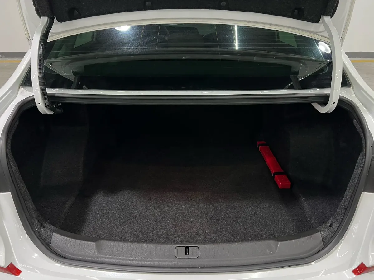 2023 Chevrolet Monza 1.5L 113HP L4 6DCT,autocango,china used car exporter,china ev exporter,chinese used car exporter,chinese used ev exporter