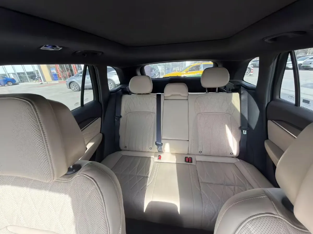 2025 Geely Monjaro 2.0T 238HP L4 8AT,autocango,china used car exporter,china ev exporter,chinese used car exporter,chinese used ev exporter