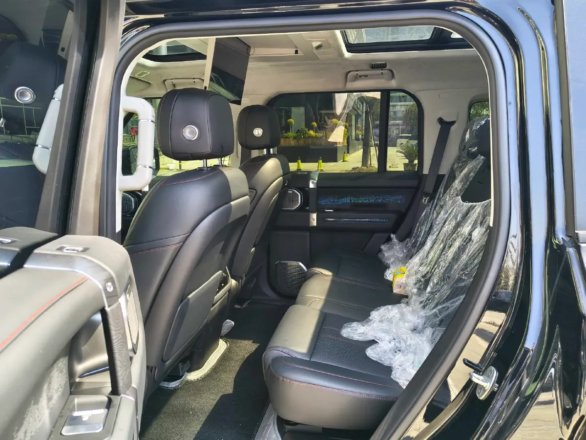 2025 Jetour Zongheng G700 2.0T 211HP L4 2DHT PHEV,autocango,china used car exporter,china ev exporter,chinese used car exporter,chinese used ev exporter