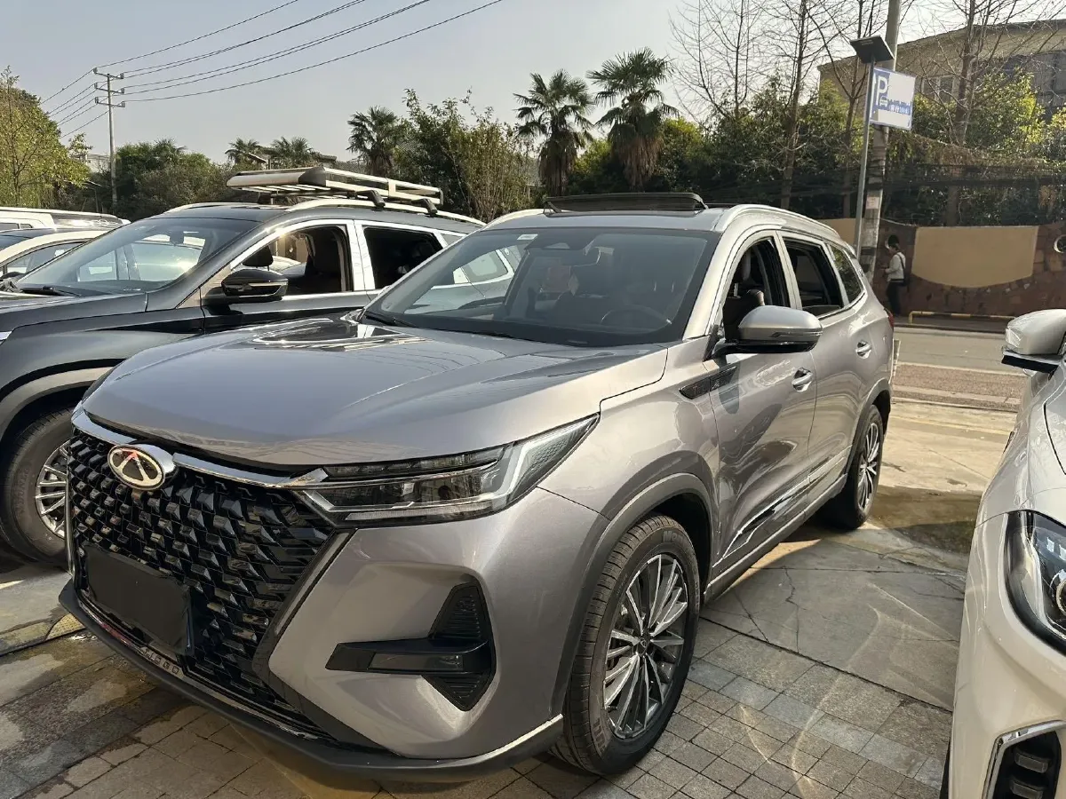 2024 Chery Tiggo 8 PRO 1.6T 197HP L4 7DCT,autocango,china used car exporter,china ev exporter,chinese used car exporter,chinese used ev exporter