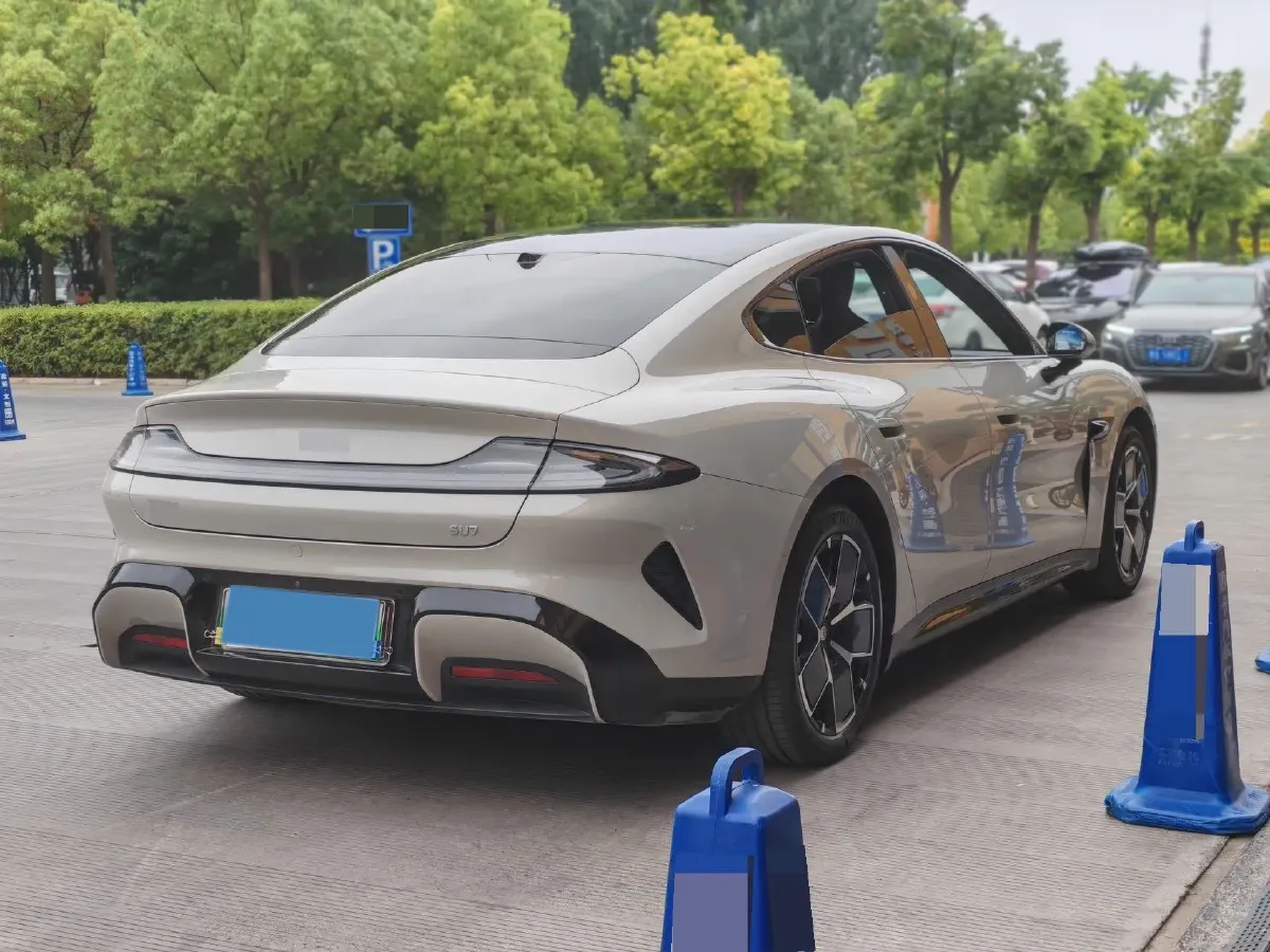 2024 MI SU7 BEV 94.3KWH,autocango,china used car exporter,china ev exporter,chinese used car exporter,chinese used ev exporter