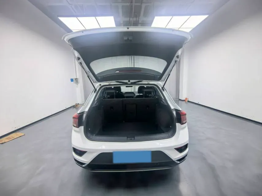 2022 Volkswagen T-Roc 1.4T 150HP L4 7DCT,autocango,china used car exporter,china ev exporter,chinese used car exporter,chinese used ev exporter