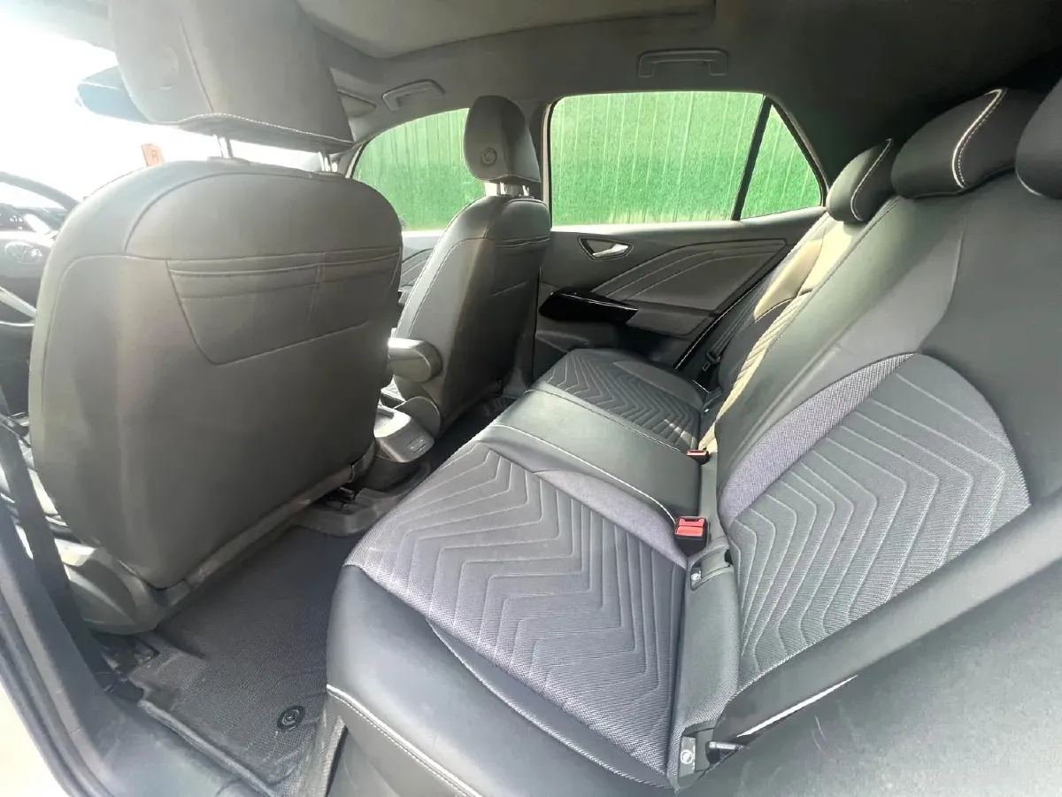 2023 Volkswagen ID.3 BEV 52.8KWH,autocango,china used car exporter,china ev exporter,chinese used car exporter,chinese used ev exporter