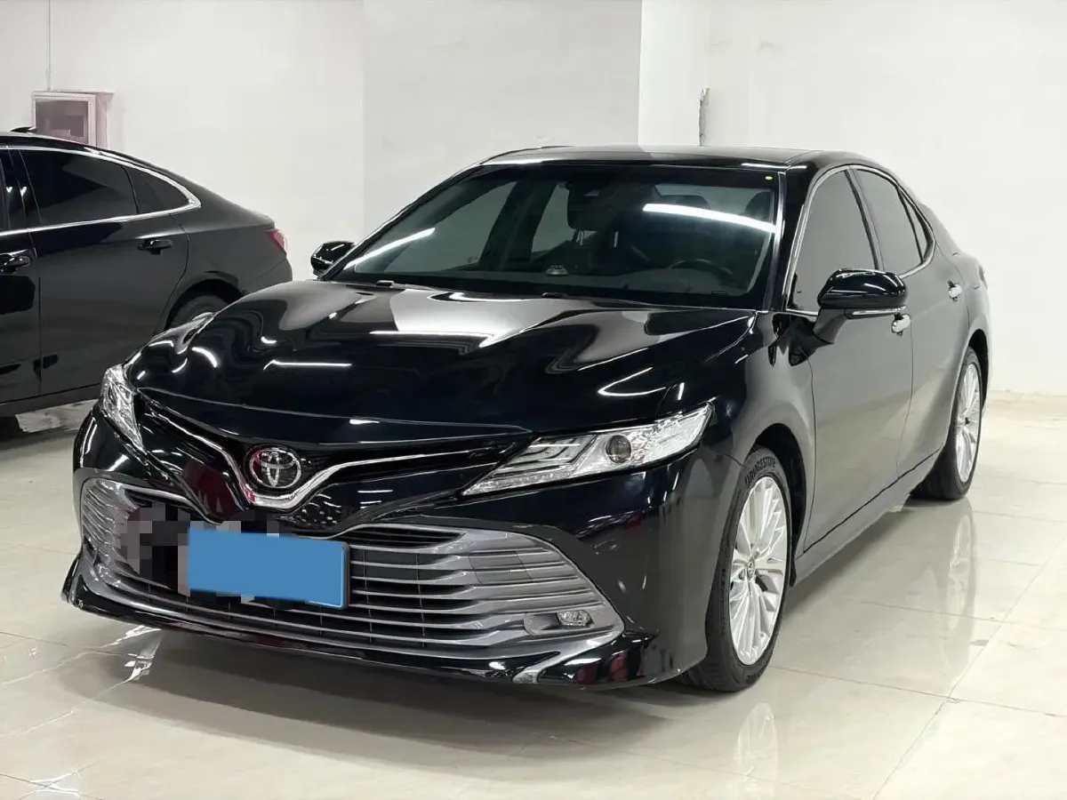 2019 Toyota Camry 2.5L 209HP L4 8AT,autocango,china used car exporter,china ev exporter,chinese used car exporter,chinese used ev exporter