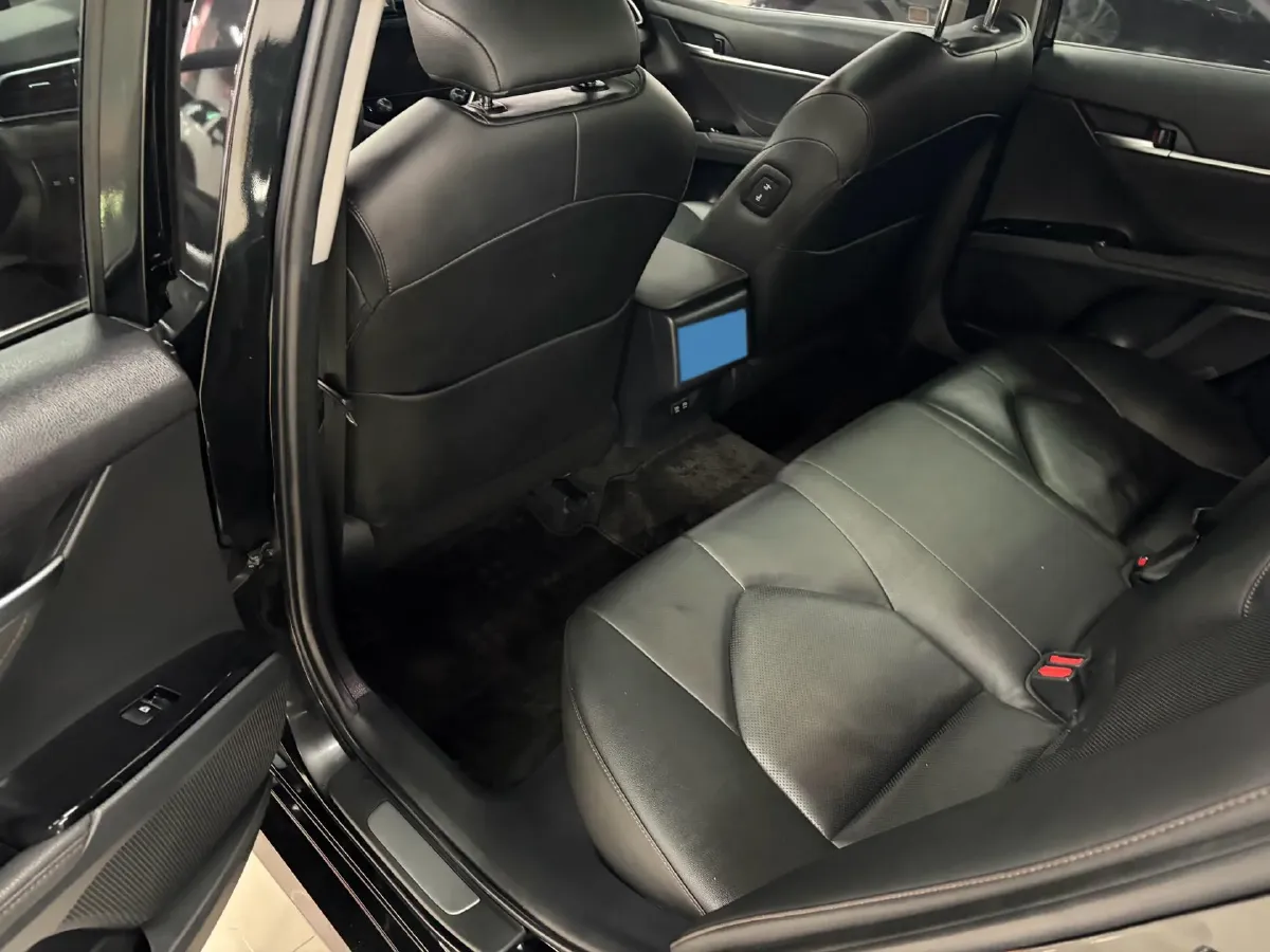 2019 Toyota Camry 2.5L 209HP L4 8AT,autocango,china used car exporter,china ev exporter,chinese used car exporter,chinese used ev exporter