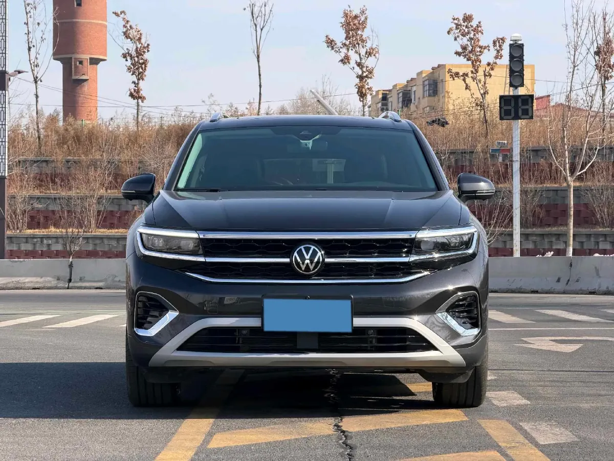 2024 Volkswagen Talagon 2.0T 220HP L4 7DCT,autocango,china used car exporter,china ev exporter,chinese used car exporter,chinese used ev exporter