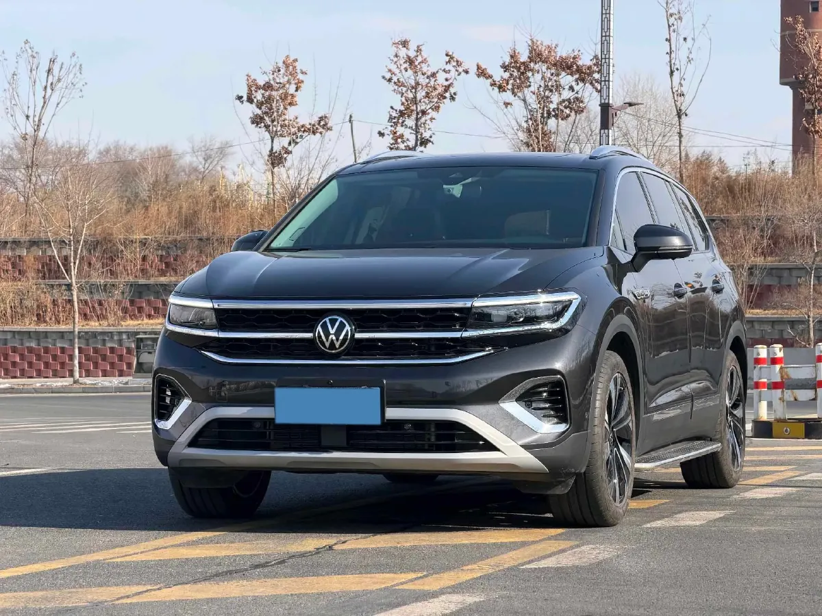 2024 Volkswagen Talagon 2.0T 220HP L4 7DCT,autocango,china used car exporter,china ev exporter,chinese used car exporter,chinese used ev exporter
