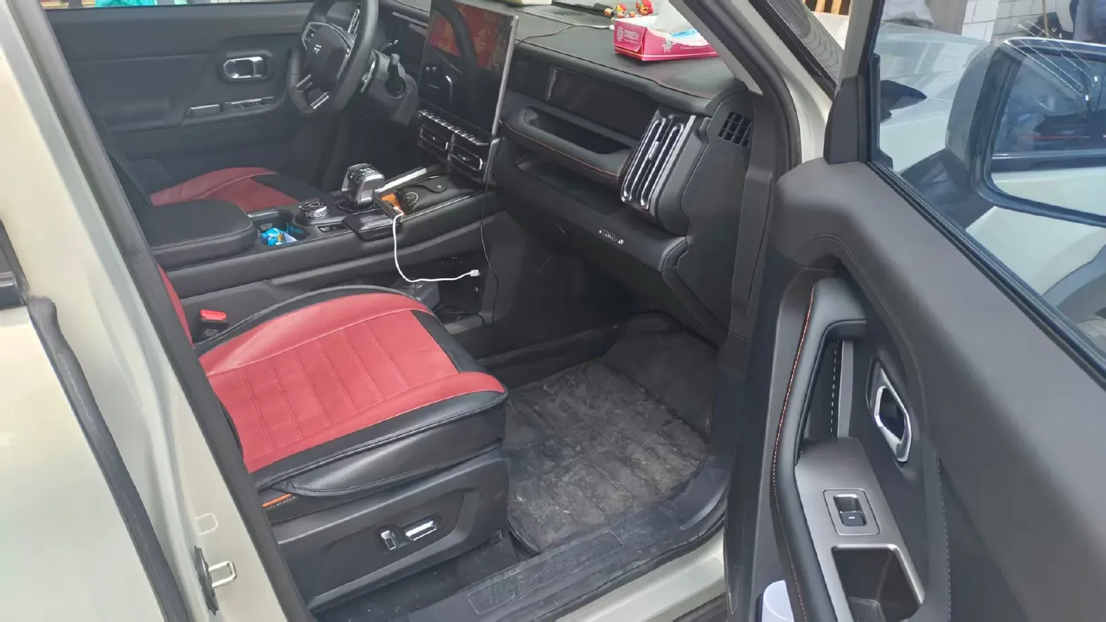 2025 Jetour Traveller 1.5T 184HP L4 7DCT,autocango,china used car exporter,china ev exporter,chinese used car exporter,chinese used ev exporter