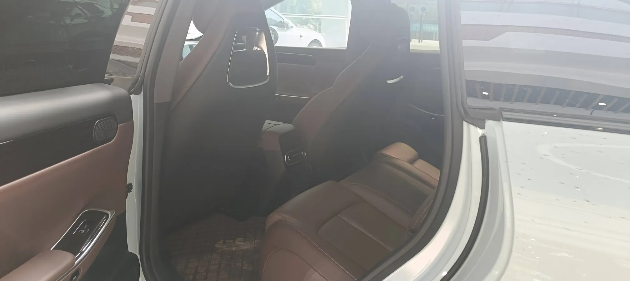 2023 Leapmotor C01 1.5L 95HP L4 REEV 43.7KWH,autocango,china used car exporter,china ev exporter,chinese used car exporter,chinese used ev exporter