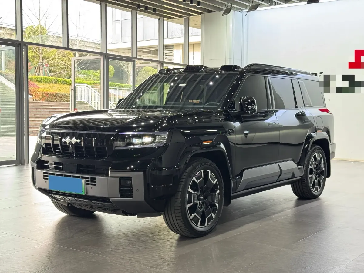 2025 FangChengBao Bao 8 2.0T 245HP L4 E-CVT PHEV 36.8KWH,autocango,china used car exporter,china ev exporter,chinese used car exporter,chinese used ev exporter