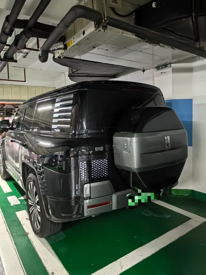 2023 YangWang U8 2.0T 272HP L4 REEV 49.05KWH,autocango,china used car exporter,china ev exporter,chinese used car exporter,chinese used ev exporter