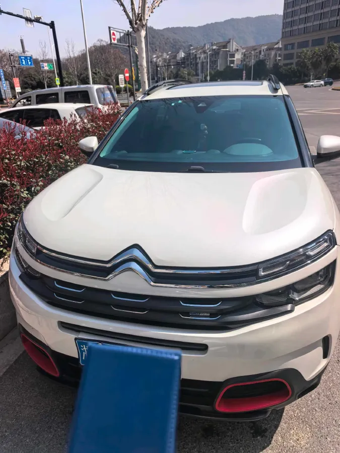 2019 Citroen C5 Aircross 1.6T 167HP L4 6AT,autocango,china used car exporter,china ev exporter,chinese used car exporter,chinese used ev exporter