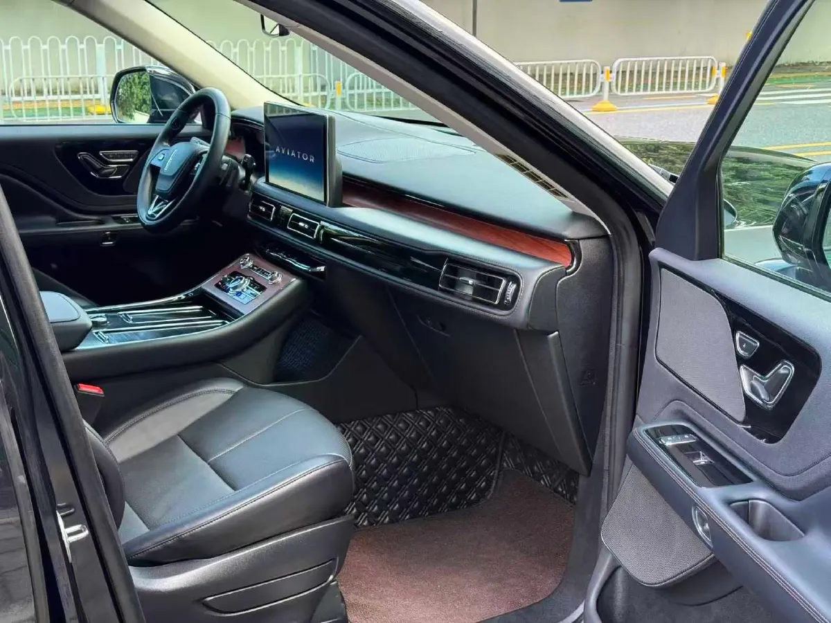 2021 Lincoln Aviator 3.0T 355HP V6 10AT,autocango,china used car exporter,china ev exporter,chinese used car exporter,chinese used ev exporter