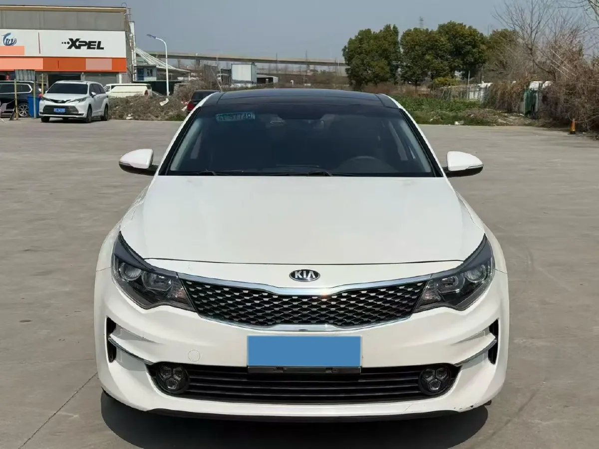 2016 Kia K5 2.0L 161HP L4 6AT,autocango,china used car exporter,china ev exporter,chinese used car exporter,chinese used ev exporter
