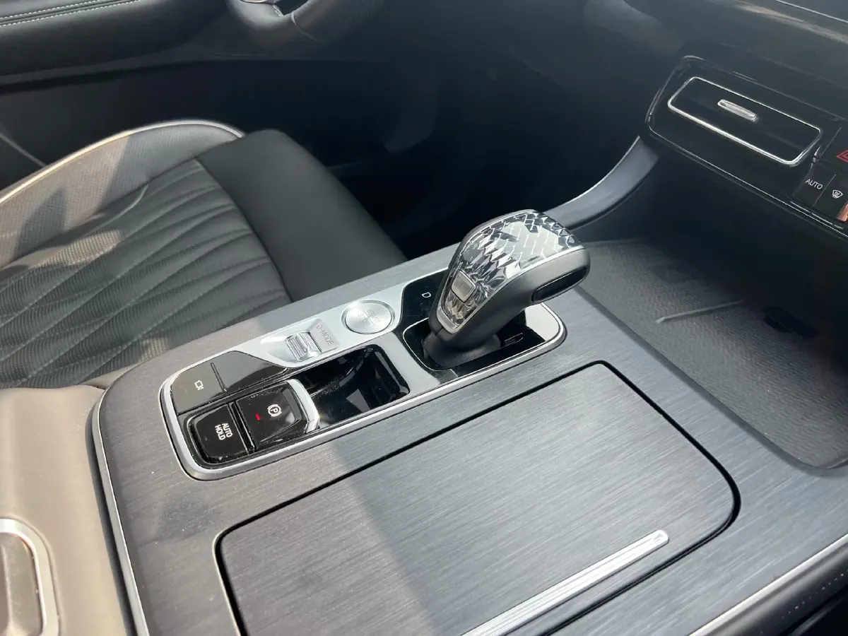 2022 GAC Trumpchi GS8 2.0T 252HP L4 8AT,autocango,china used car exporter,china ev exporter,chinese used car exporter,chinese used ev exporter