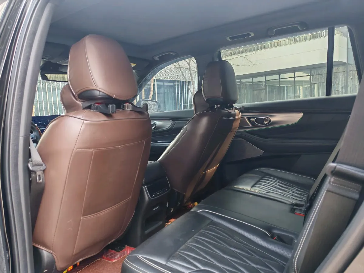 2022 GAC Trumpchi GS8 2.0T 252HP L4 8AT,autocango,china used car exporter,china ev exporter,chinese used car exporter,chinese used ev exporter