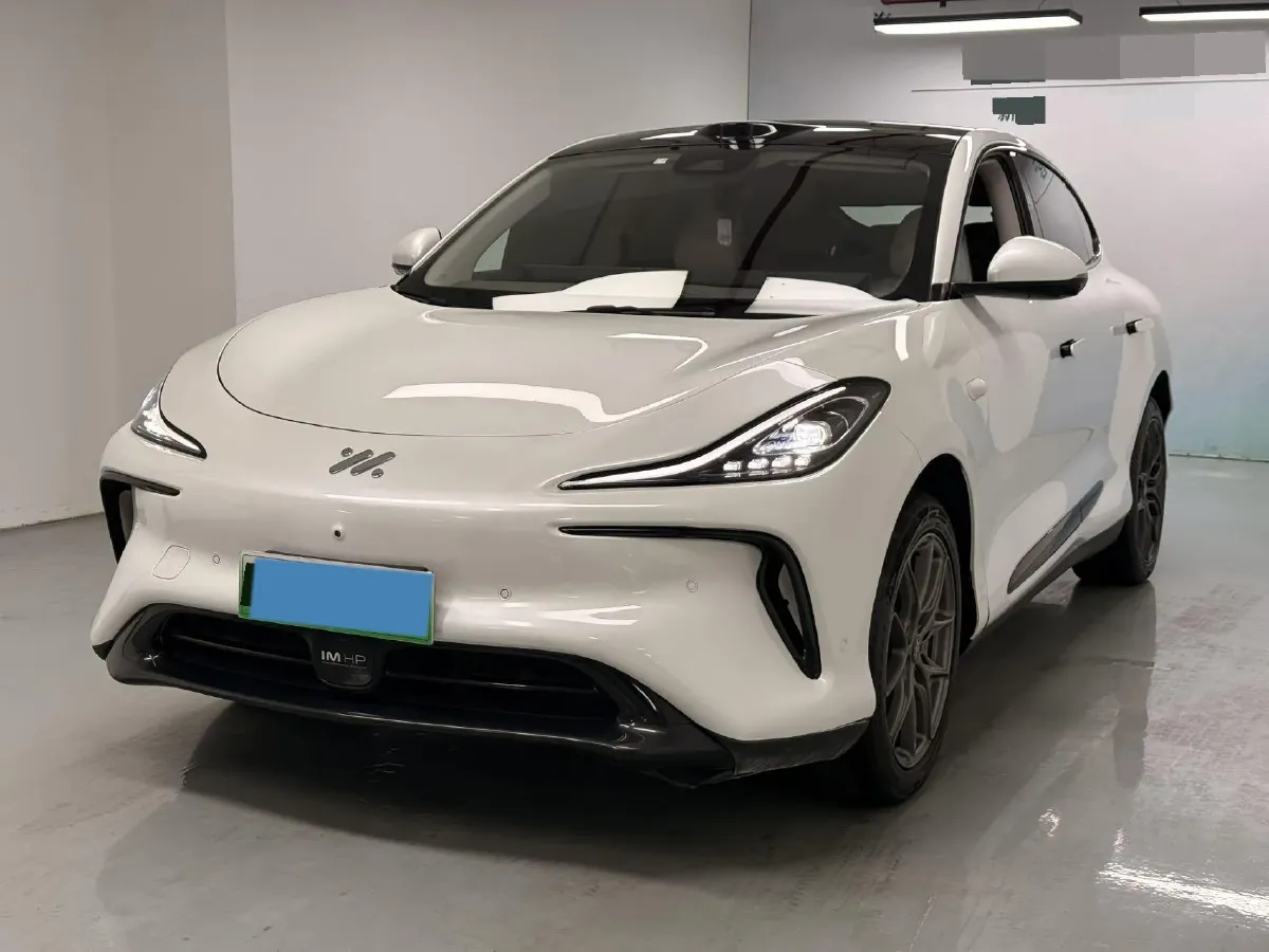 2023 IM LS6 BEV 71KWH,autocango,china used car exporter,china ev exporter,chinese used car exporter,chinese used ev exporter