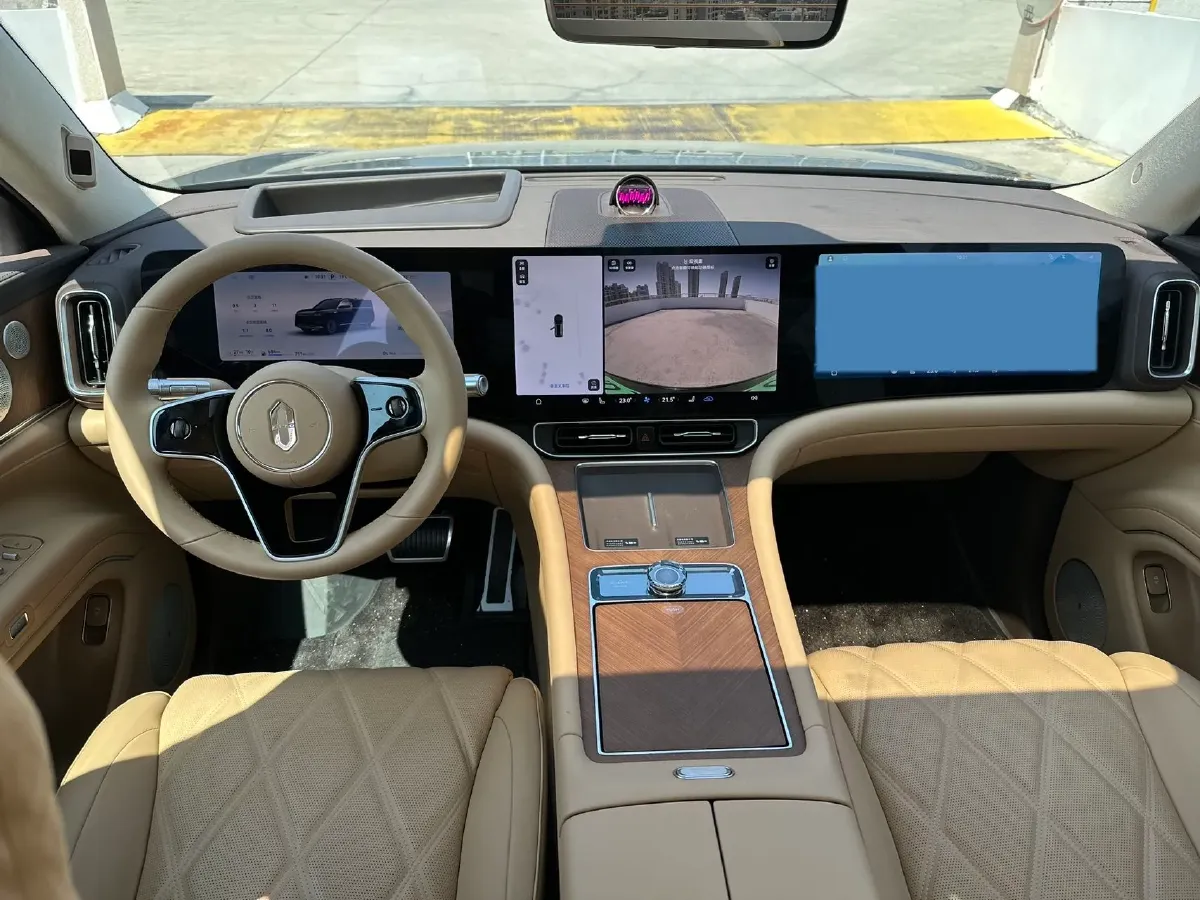 2025 AITO AITO M9 REEV 160HP REEV 52KWH,autocango,china used car exporter,china ev exporter,chinese used car exporter,chinese used ev exporter