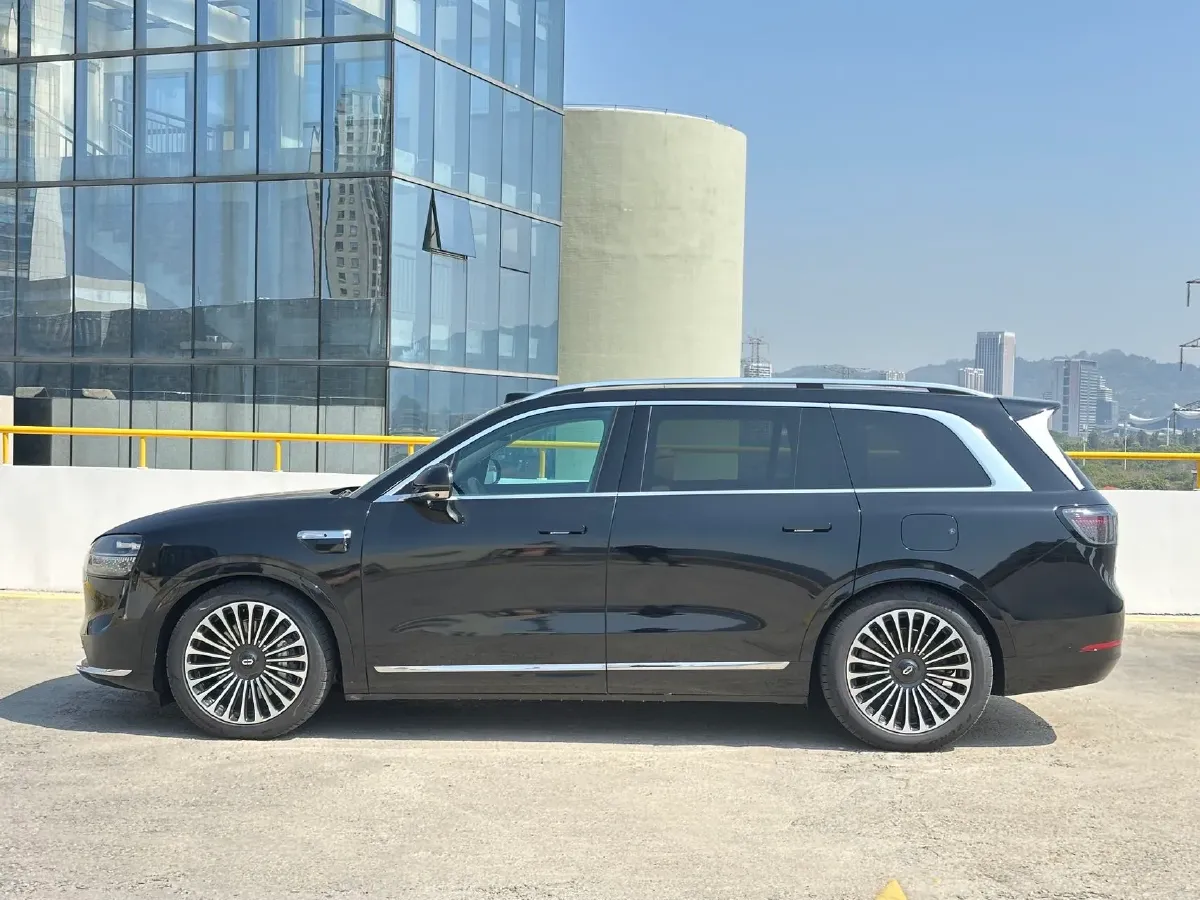 2025 AITO AITO M9 REEV 160HP REEV 52KWH,autocango,china used car exporter,china ev exporter,chinese used car exporter,chinese used ev exporter