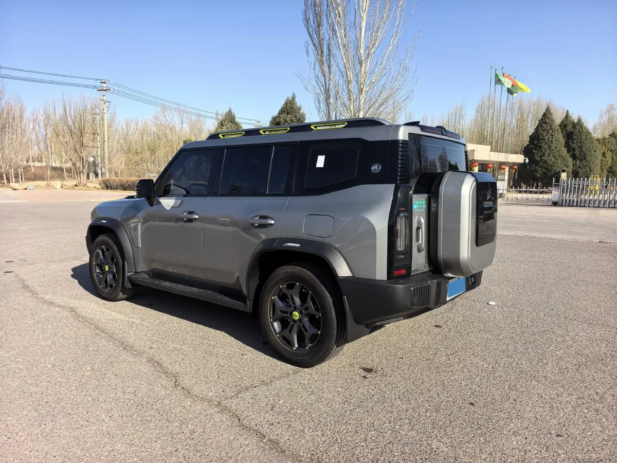 2024 Jetour ShanHai TravellerC-DM 1.5T 156HP L4 3DHT PHEV 26.7KWH,autocango,china used car exporter,china ev exporter,chinese used car exporter,chinese used ev exporter