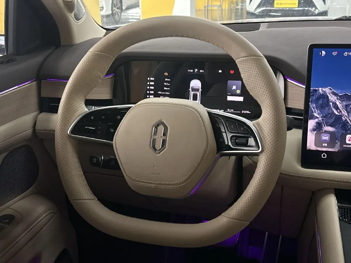 2024 AITO AITO M7 1.5T 152HP L4 REEV 38.5KWH,autocango,china used car exporter,china ev exporter,chinese used car exporter,chinese used ev exporter