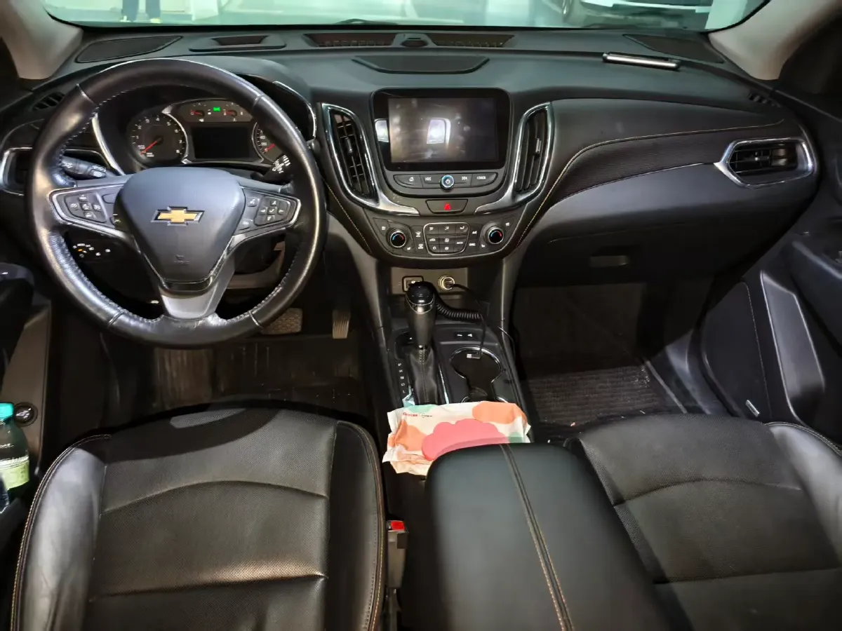 2018 Chevrolet Equinox 2.0T 260HP L4 9AT,autocango,china used car exporter,china ev exporter,chinese used car exporter,chinese used ev exporter