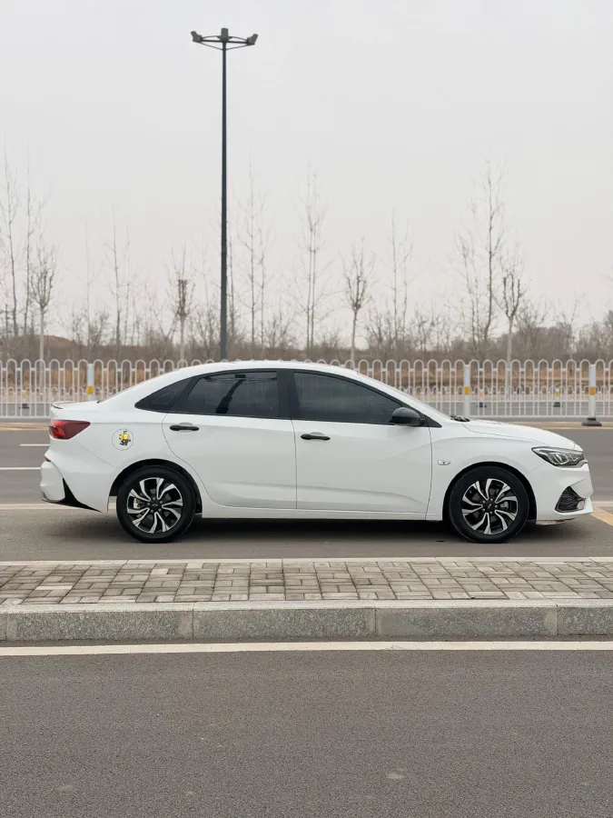 2020 Chevrolet Monza 1.3T 163HP L3 6AT,autocango,china used car exporter,china ev exporter,chinese used car exporter,chinese used ev exporter