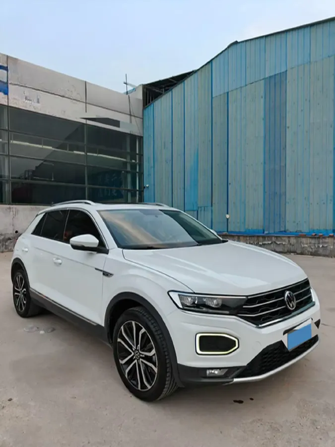 2021 Volkswagen T-Roc 1.4T 150HP L4 7DCT,autocango,china used car exporter,china ev exporter,chinese used car exporter,chinese used ev exporter