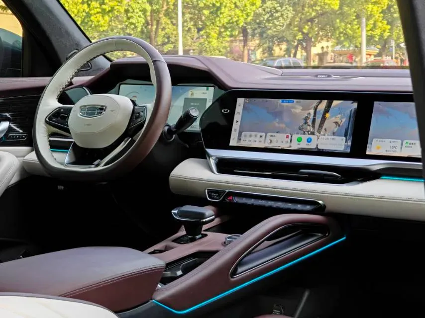 2021 Geely Monjaro 2.0T 218HP L4 7DCT,autocango,china used car exporter,china ev exporter,chinese used car exporter,chinese used ev exporter