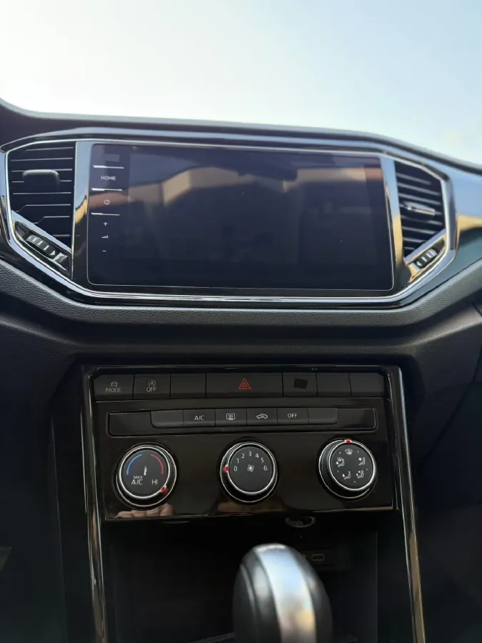 2022 Volkswagen T-Roc 1.4T 150HP L4 7DCT,autocango,china used car exporter,china ev exporter,chinese used car exporter,chinese used ev exporter