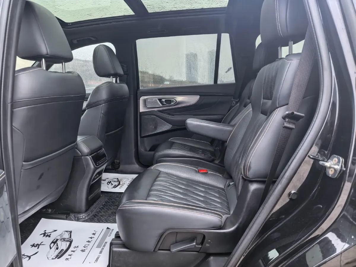 2022 GAC Trumpchi GS8 2.0T 252HP L4 8AT,autocango,china used car exporter,china ev exporter,chinese used car exporter,chinese used ev exporter