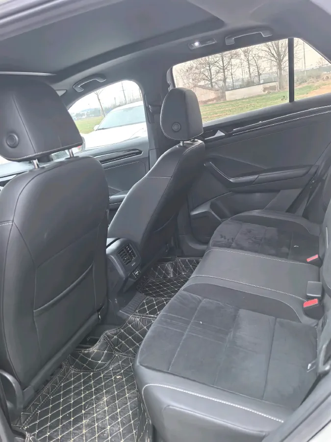 2019 Volkswagen T-Roc 1.4T 150HP L4 7DCT,autocango,china used car exporter,china ev exporter,chinese used car exporter,chinese used ev exporter