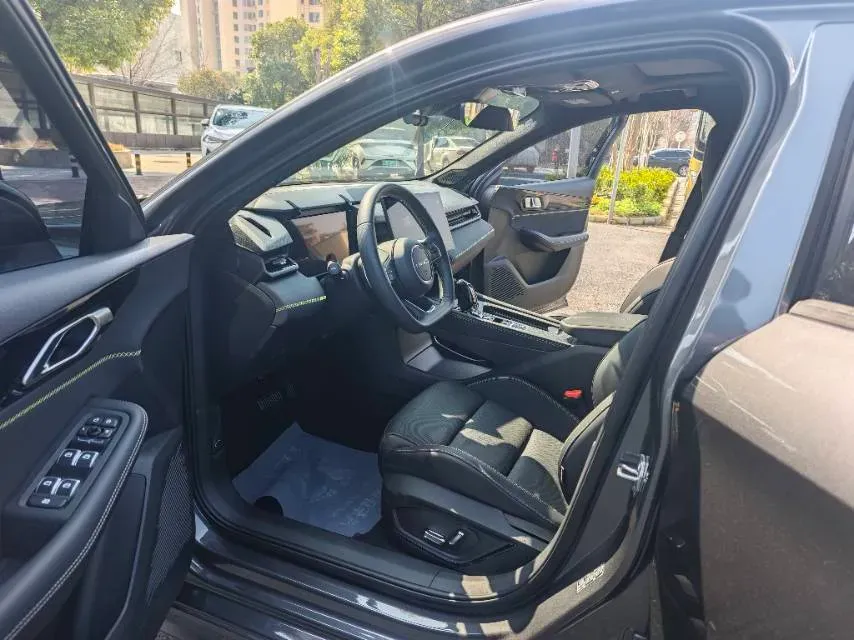 2023 MAXUS G50 1.5T 181HP L4 7DCT,autocango,china used car exporter,china ev exporter,chinese used car exporter,chinese used ev exporter