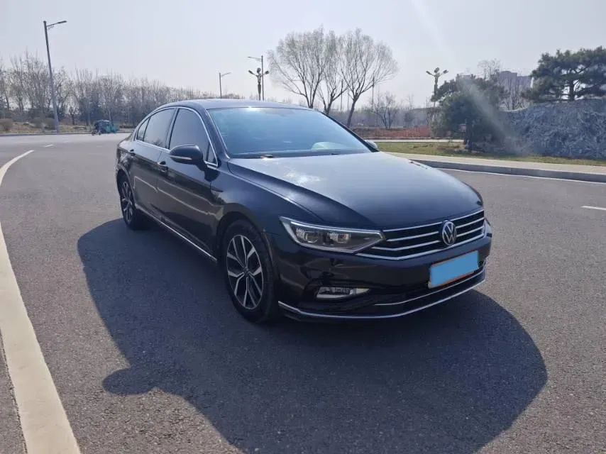 2020 Volkswagen Magotan 2.0T 186HP L4 7DCT,autocango,china used car exporter,china ev exporter,chinese used car exporter,chinese used ev exporter