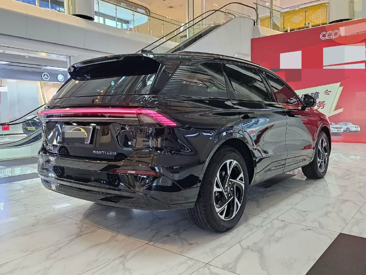 2025 Lincoln Nautilus 2.0T 261HP L4 8AT,autocango,china used car exporter,china ev exporter,chinese used car exporter,chinese used ev exporter