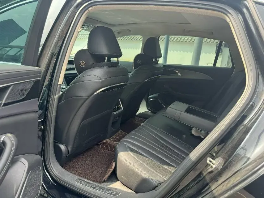 2024 HongQi H5 2.0T 224HP L4 8AT,autocango,china used car exporter,china ev exporter,chinese used car exporter,chinese used ev exporter